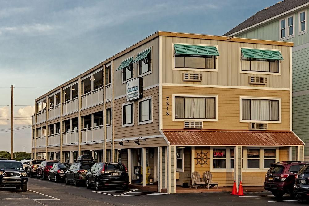 Rodeway Inn & Suites Нагс-Хед Экстерьер фото