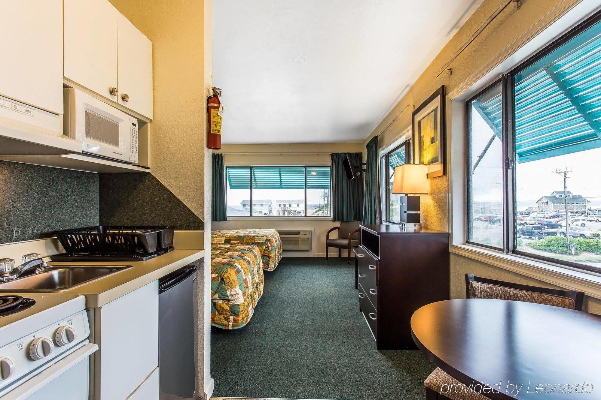 Rodeway Inn & Suites Нагс-Хед Экстерьер фото